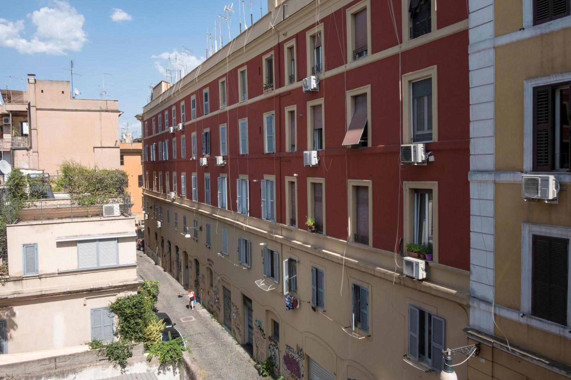 Half Palace, Relaxing Apartment In Rome San Lorenzo 외부 사진
